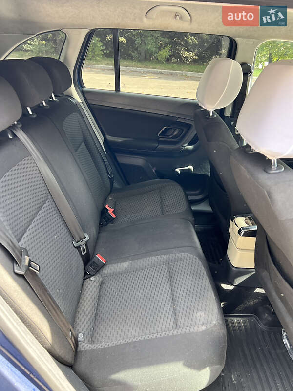 Универсал Skoda Fabia 2011 в Ровно