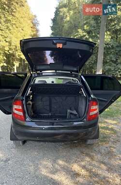 Хэтчбек Skoda Fabia 2006 в 