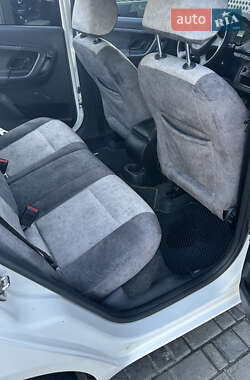 Хэтчбек Skoda Fabia 2013 в 