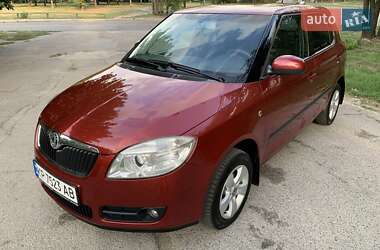 Хэтчбек Skoda Fabia 2007 в Запорожье