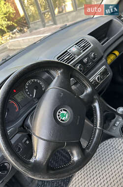 Хэтчбек Skoda Fabia 2008 в 