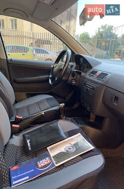 Универсал Skoda Fabia 2006 в 