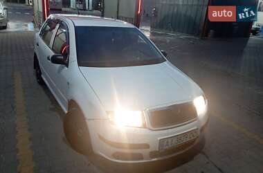 Хэтчбек Skoda Fabia 2006 в 