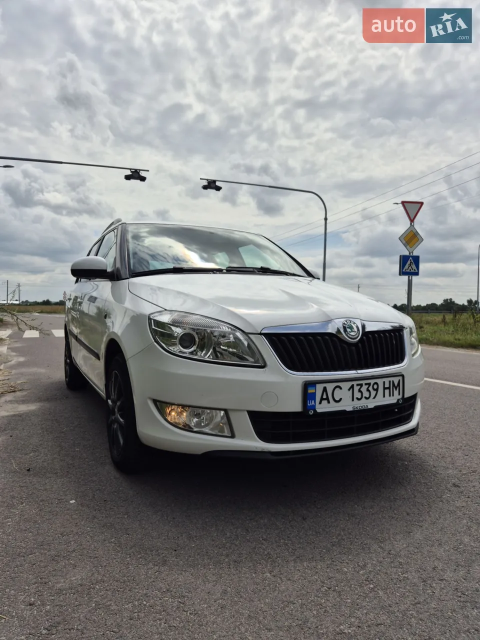 2010 Skoda Fabia - мініатюра 12