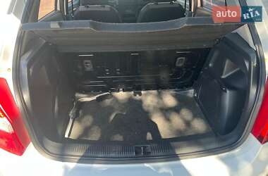 Хэтчбек Skoda Fabia 2011 в 