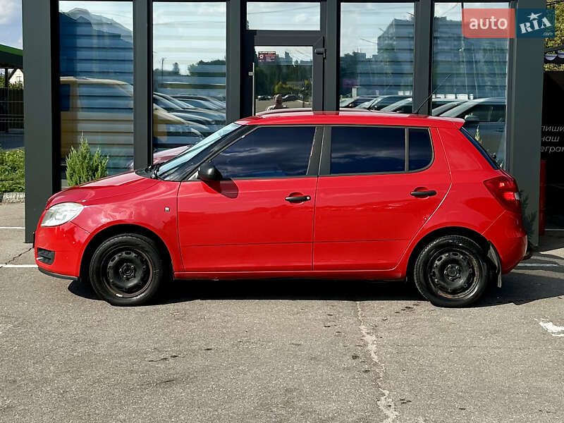 Хэтчбек Skoda Fabia 2009 в Кременчуге