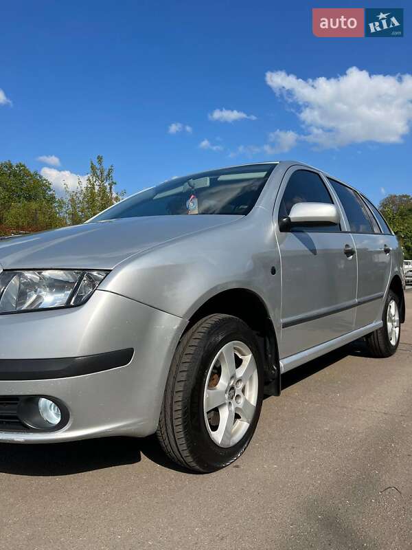 Универсал Skoda Fabia 2005 в Ровно