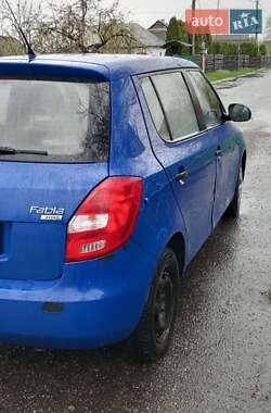 Хэтчбек Skoda Fabia 2009 в 