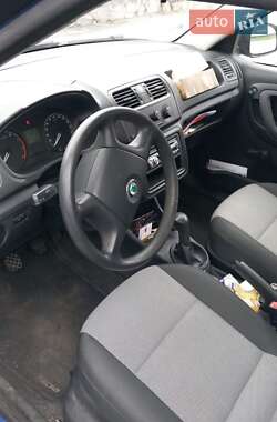 Хэтчбек Skoda Fabia 2009 в 