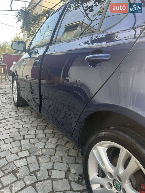 Хэтчбек Skoda Fabia 2008 в Хусте