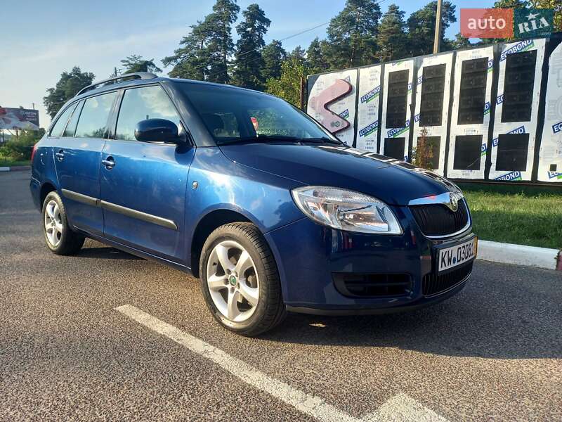 Універсал Skoda Fabia 2009 в Львові