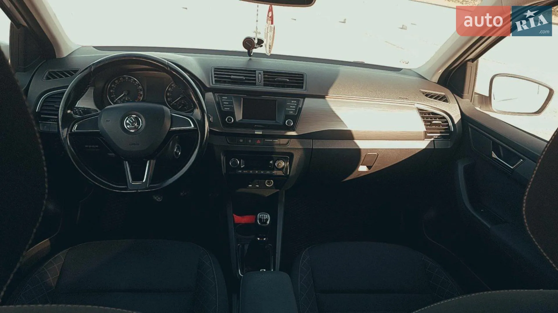 2015 Skoda Fabia - мініатюра 15