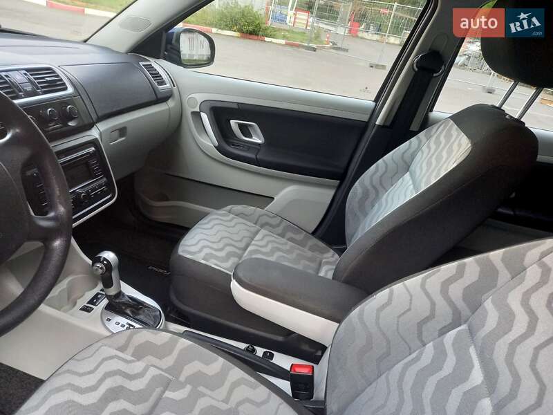 Універсал Skoda Fabia 2009 в Львові