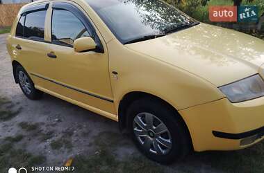 Хетчбек Skoda Fabia 2001 в 