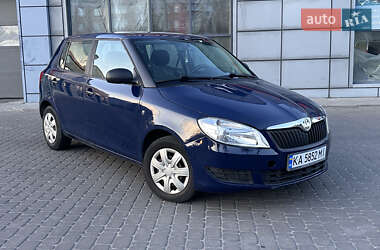 Хэтчбек Skoda Fabia 2011 в 