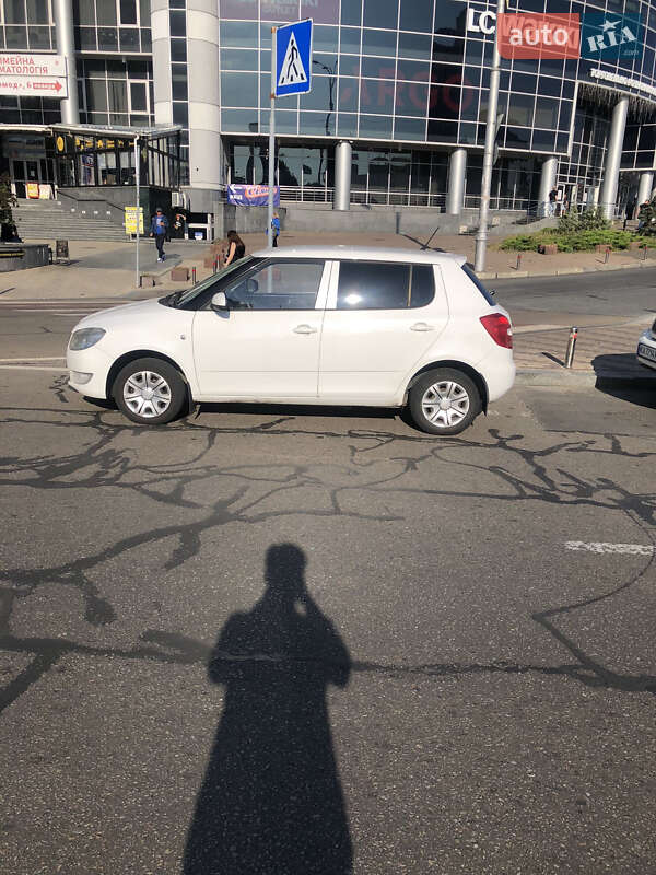 Хэтчбек Skoda Fabia 2012 в Киеве фото 9 Хэтчбек Skoda Fabia 2012 в Киеве