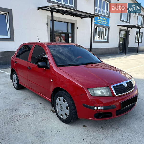 Хэтчбек Skoda Fabia 2005 в 