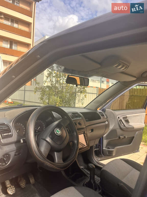 Хэтчбек Skoda Fabia 2011 в Ужгороде фото 5 Хэтчбек Skoda Fabia 2011 в Ужгороде
