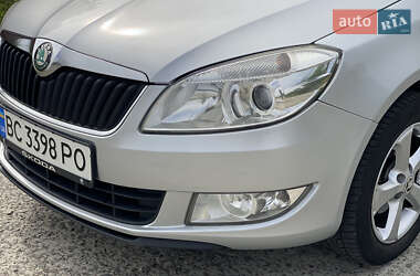 Хэтчбек Skoda Fabia 2011 в 