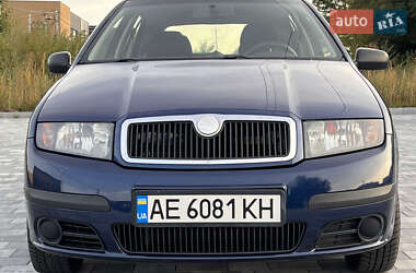 Хэтчбек Skoda Fabia 2006 в 