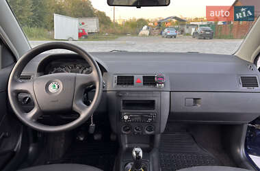 Хэтчбек Skoda Fabia 2006 в 