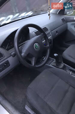 Хэтчбек Skoda Fabia 2001 в 