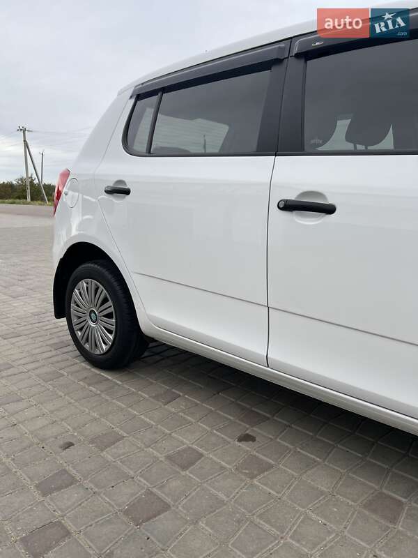 Хетчбек Skoda Fabia 2012 в Роздільній