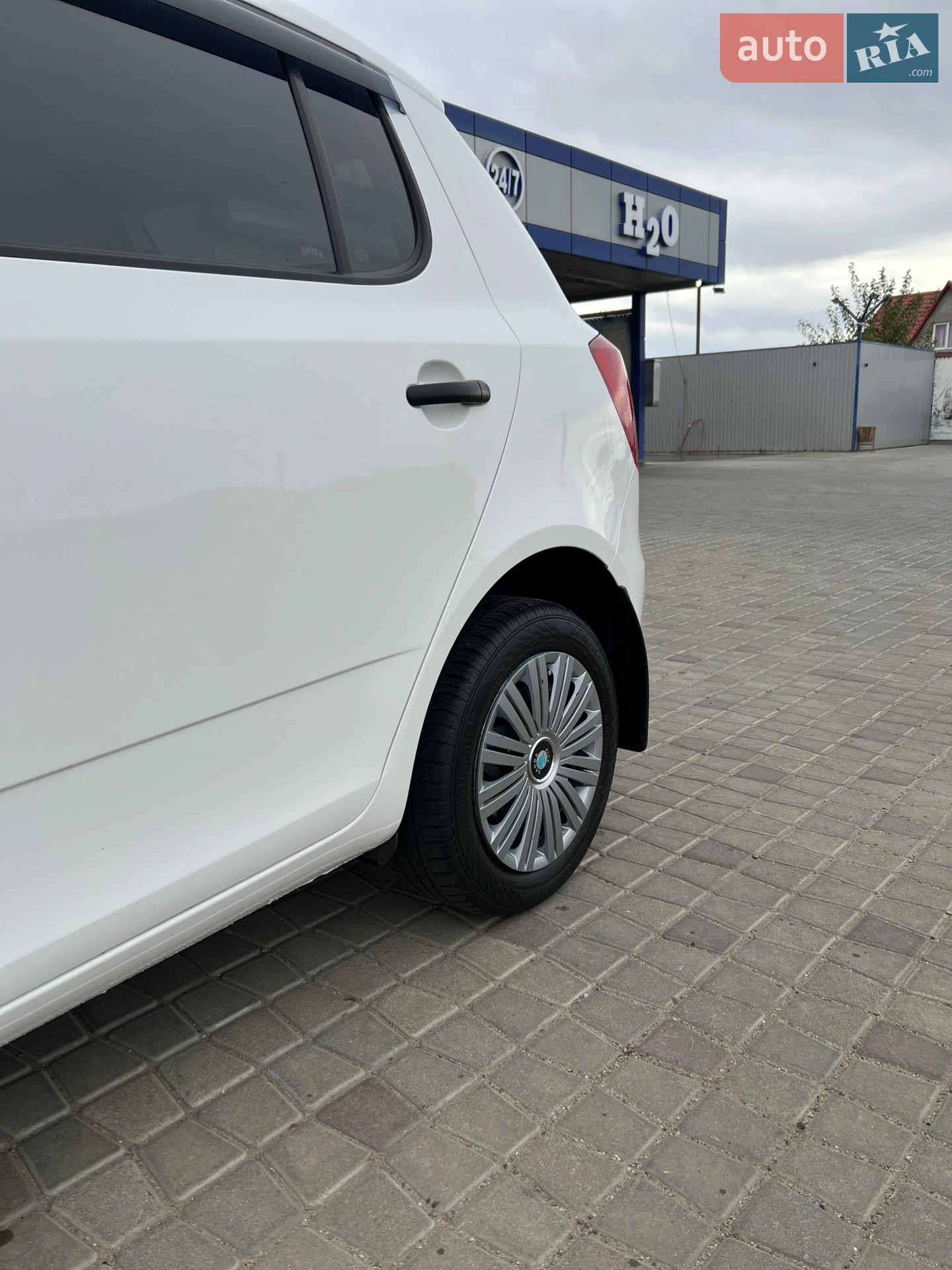 2012 Skoda Fabia - мініатюра 8