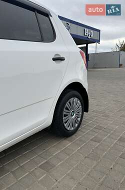 Хэтчбек Skoda Fabia 2012 в 