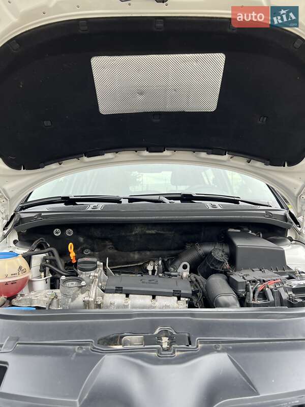 Хетчбек Skoda Fabia 2012 в Роздільній