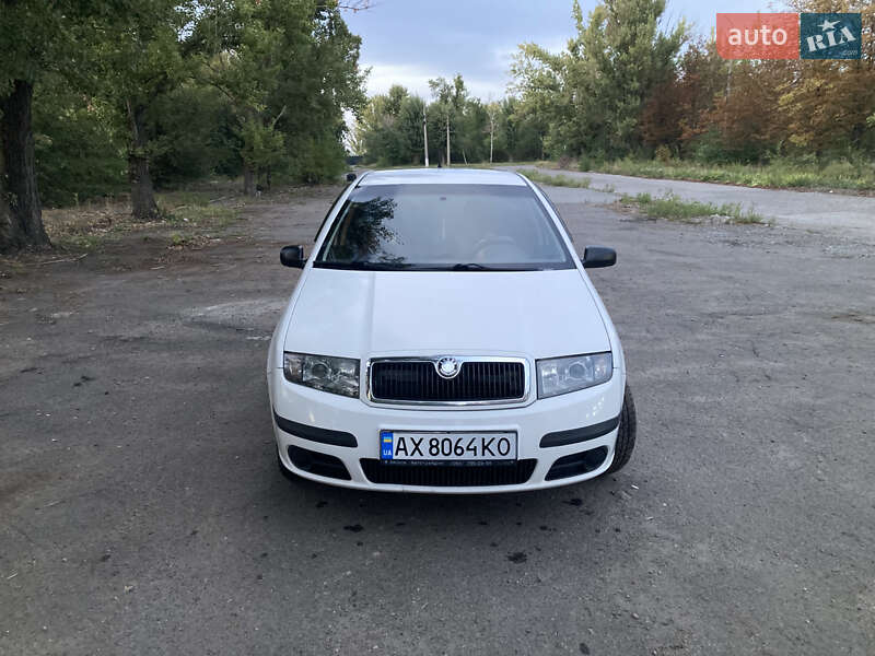 Хэтчбек Skoda Fabia 2007 в 