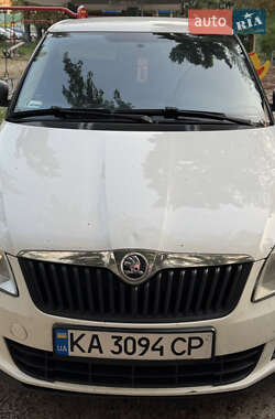 Хэтчбек Skoda Fabia 2014 в Киеве