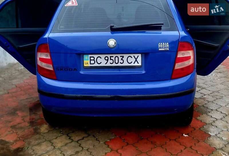 Хэтчбек Skoda Fabia 2006 в Луцке