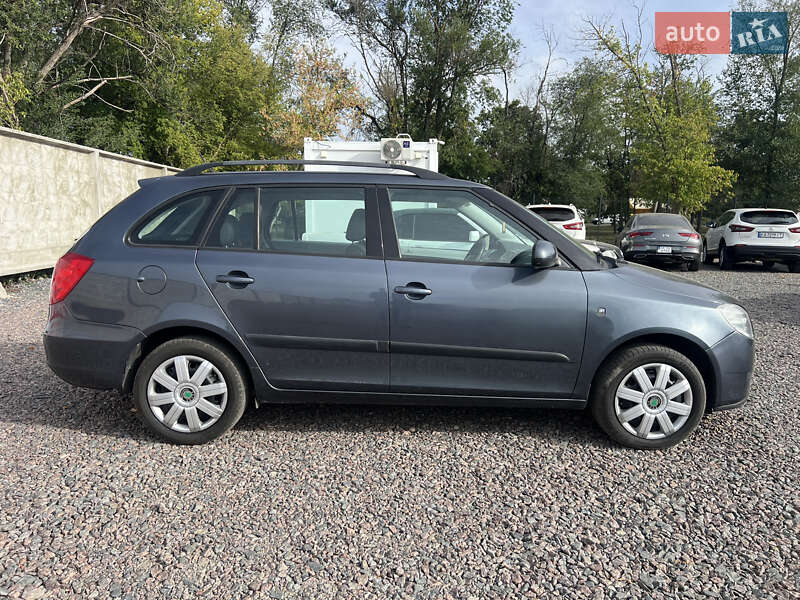 Универсал Skoda Fabia 2009 в Черкассах