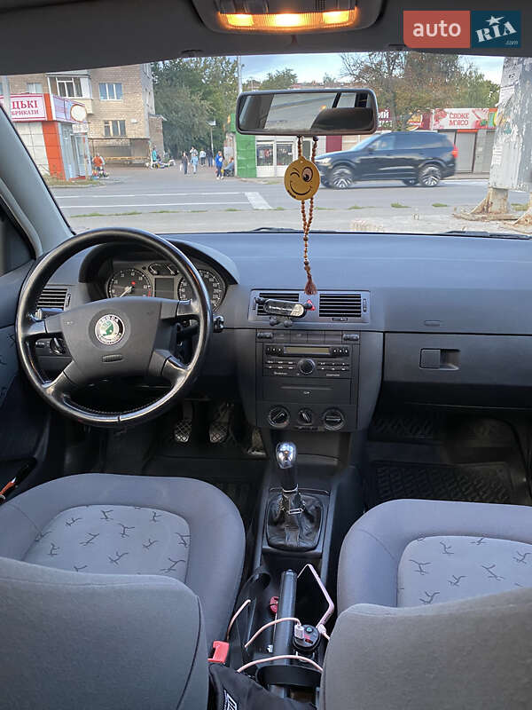 Универсал Skoda Fabia 2004 в Чернигове