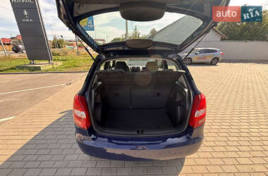 Хэтчбек Skoda Fabia 2011 в 