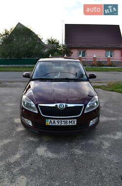 Универсал Skoda Fabia 2010 в Киеве