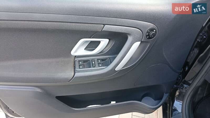 Хетчбек Skoda Fabia 2009 в Луцьку