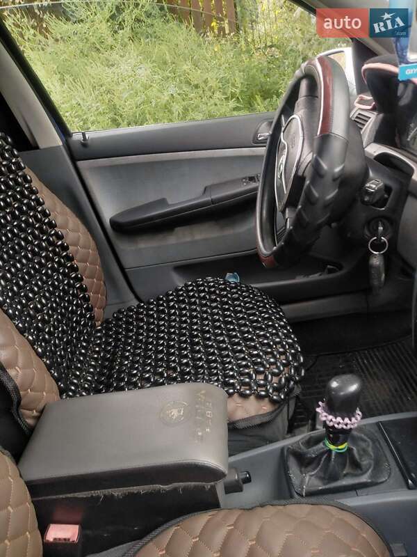 Хетчбек Skoda Fabia 2002 в Марганці