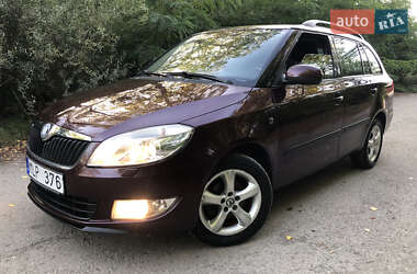 Универсал Skoda Fabia 2010 в Галиче