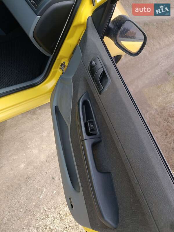 Універсал Skoda Fabia 2003 в Чечельнику