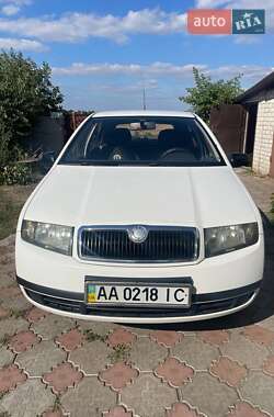 Хэтчбек Skoda Fabia 2003 в Киеве