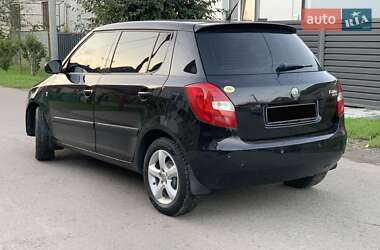 Хэтчбек Skoda Fabia 2008 в 