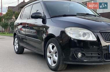 Хэтчбек Skoda Fabia 2008 в 