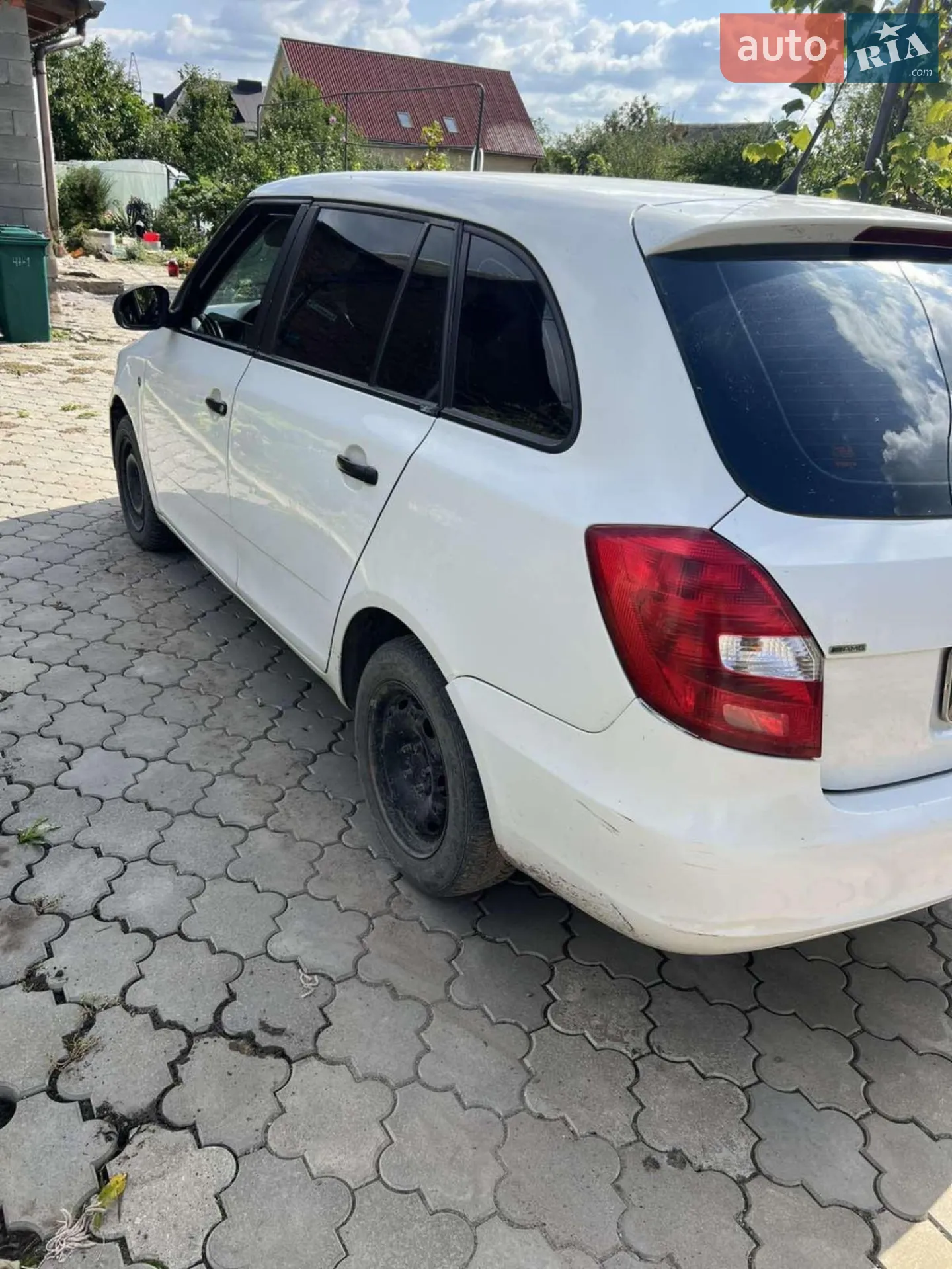 2010 Skoda Fabia - мініатюра 10