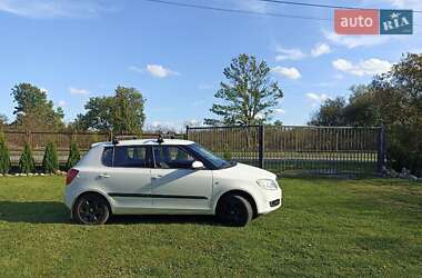Хэтчбек Skoda Fabia 2008 в 