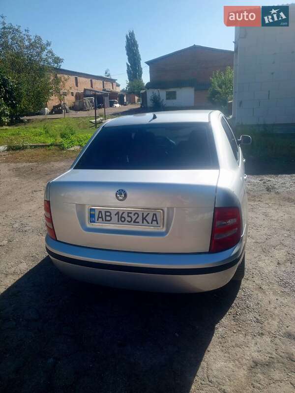 Седан Skoda Fabia 2002 в Литине