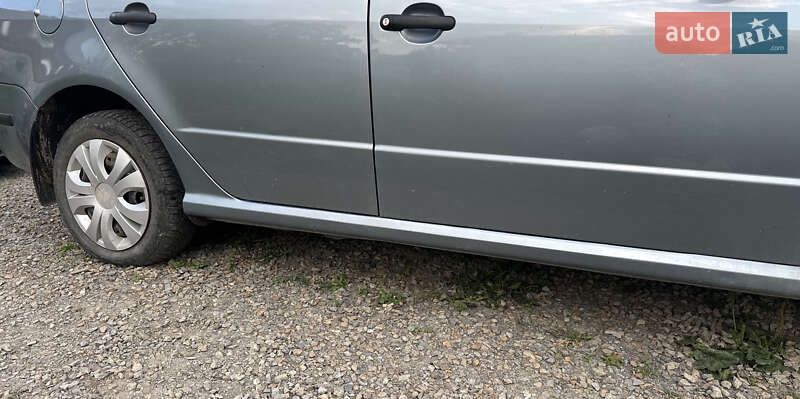 Универсал Skoda Fabia 2004 в Сколе