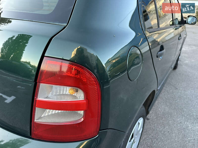 Хэтчбек Skoda Fabia 2001 в Харькове
