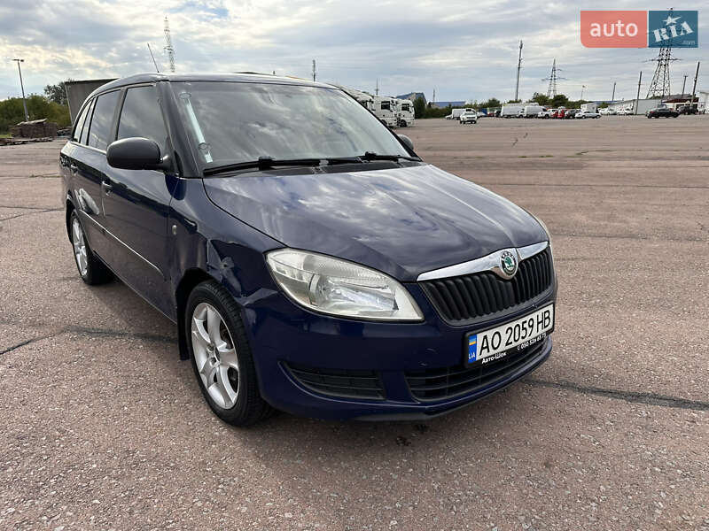 Універсал Skoda Fabia 2012 в Ужгороді